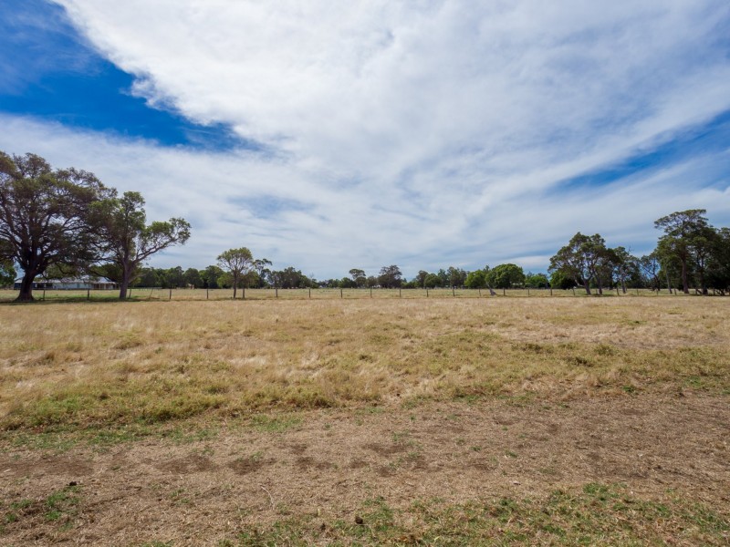 209 Korijekup Avneue, Harvey WA 6220