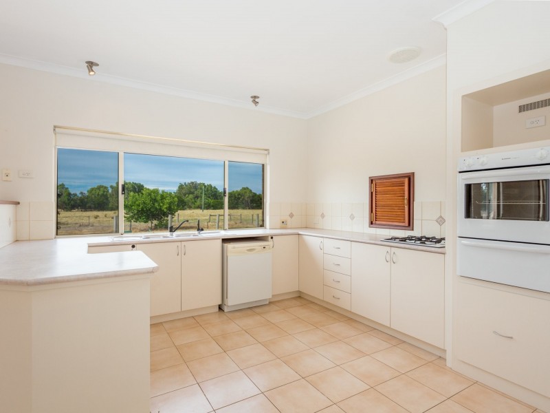 209 Korijekup Avneue, Harvey WA 6220