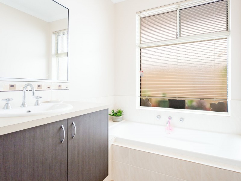 6 Jacobs Drive, Harvey WA 6220