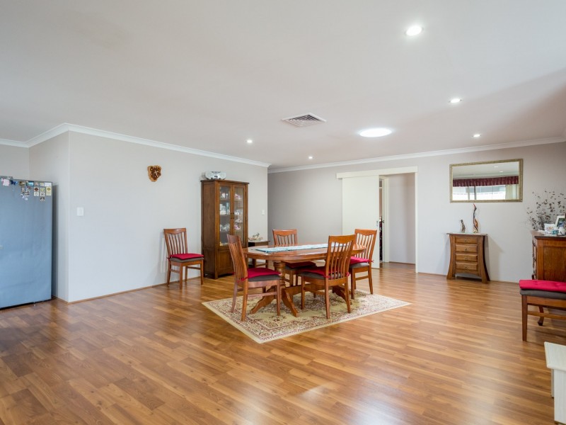 6 Jacobs Drive, Harvey WA 6220