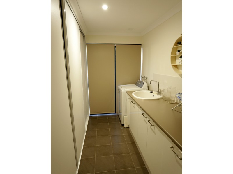 19 Minella Road, Harvey WA 6220