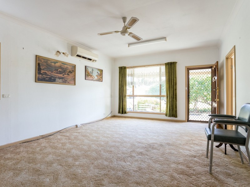 16 Roy Street, Harvey WA 6220