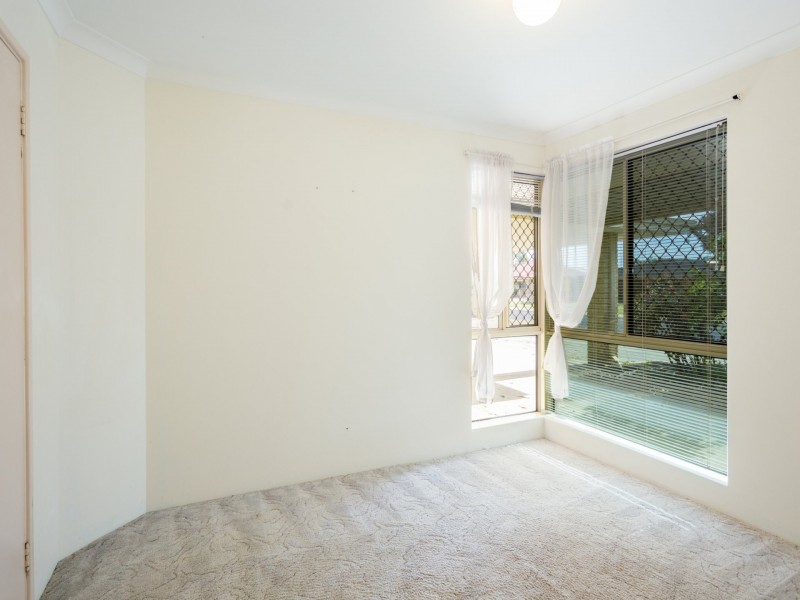 4 Young Street, Harvey WA 6220