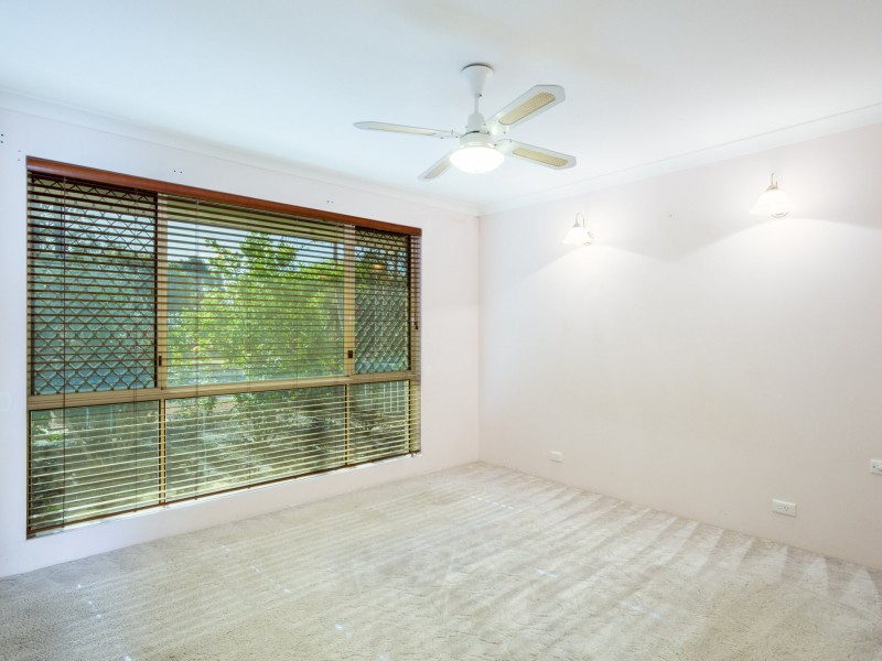 4 Young Street, Harvey WA 6220