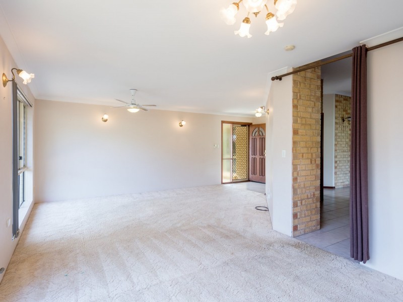 4 Young Street, Harvey WA 6220