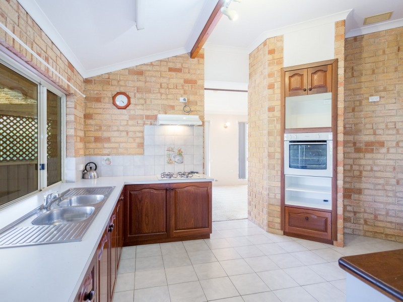 4 Young Street, Harvey WA 6220