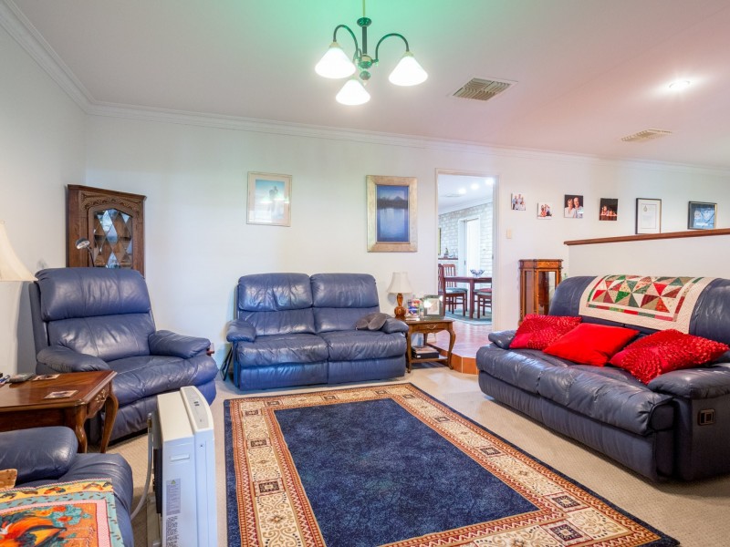4 Stanford Court, Harvey WA 6220