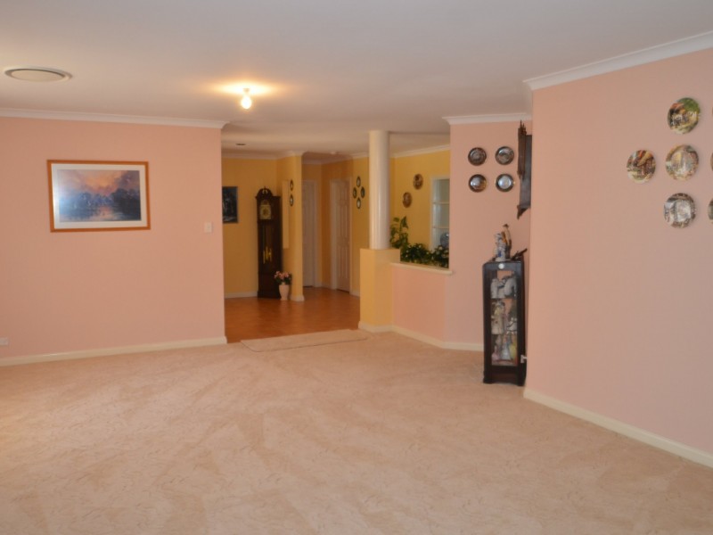 13 Third Street, Harvey WA 6220