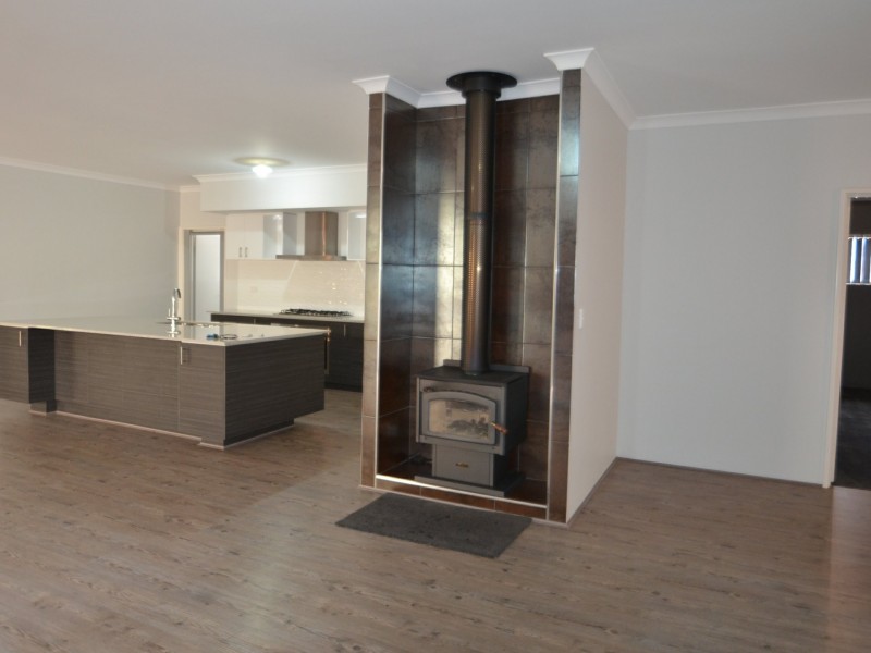 38 Butcherbird Road, Harvey WA 6220