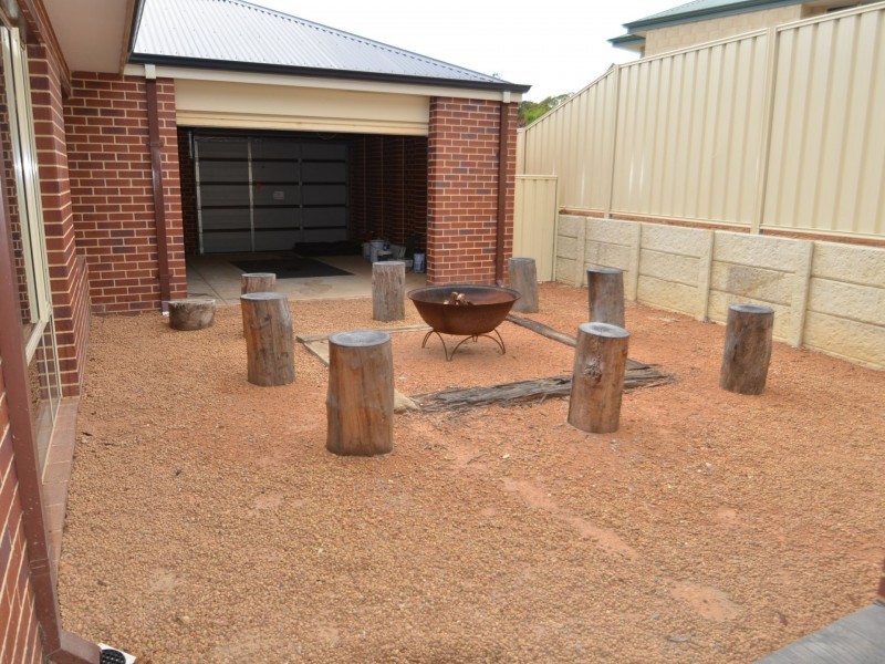 38 Butcherbird Road, Harvey WA 6220