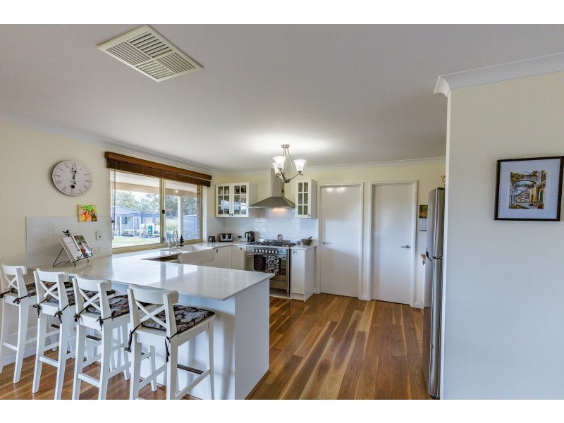 64 Thornton Drive, Uduc WA 6220