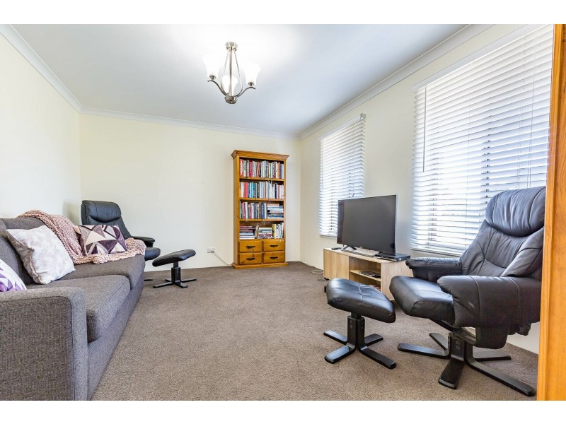 64 Thornton Drive, Uduc WA 6220