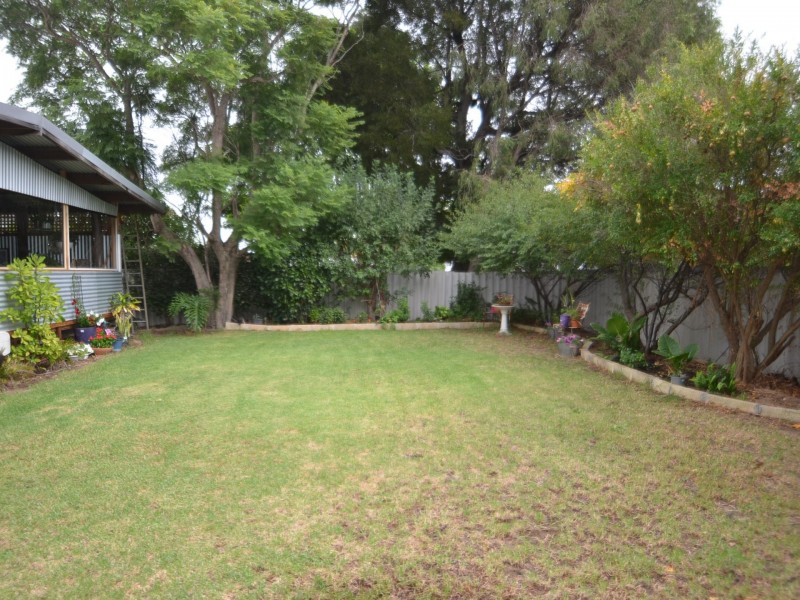 4 Galvin Street, Harvey WA 6220