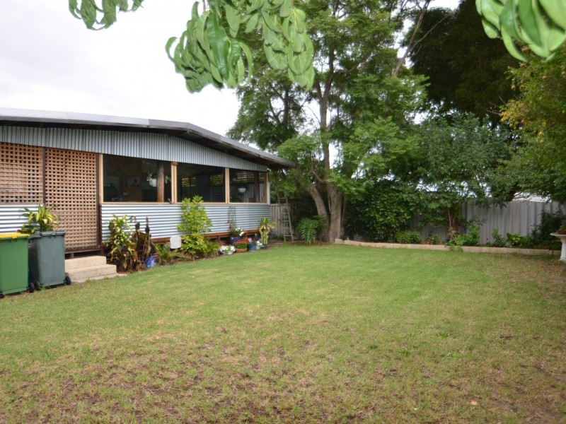 4 Galvin Street, Harvey WA 6220