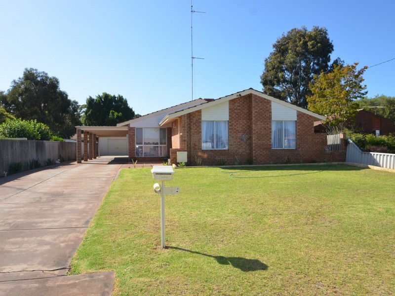 4 Kealy Street, Harvey WA 6220