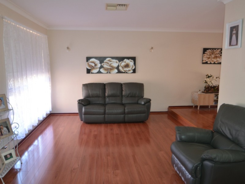 4 Kealy Street, Harvey WA 6220