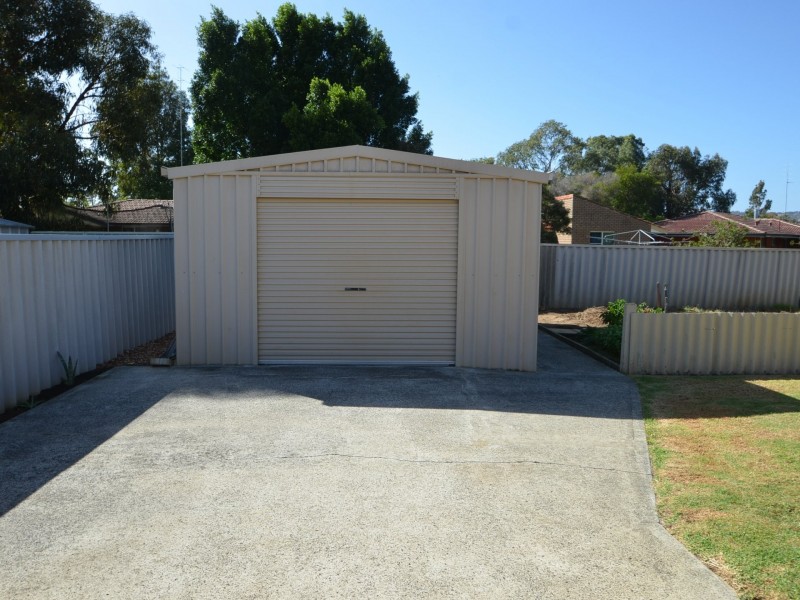 4 Kealy Street, Harvey WA 6220