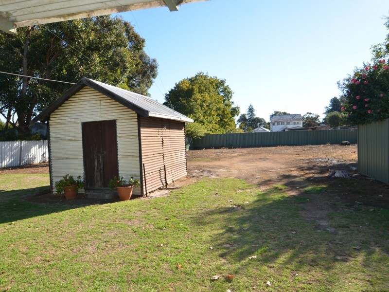 3 Sutton Street, Harvey WA 6220