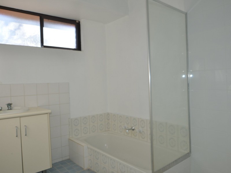 13 Kealy Street, Harvey WA 6220