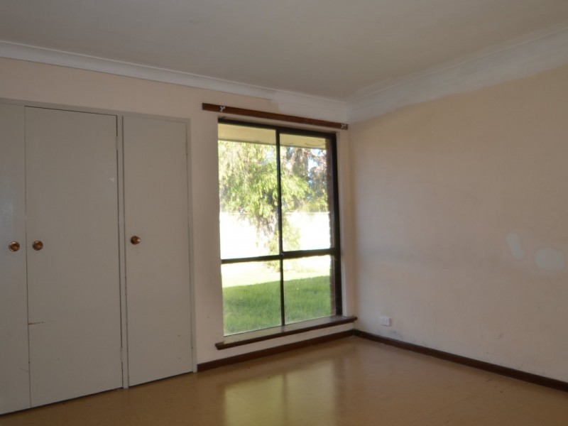 13 Kealy Street, Harvey WA 6220