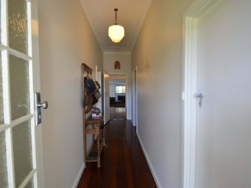 10 Third Street, Harvey WA 6220