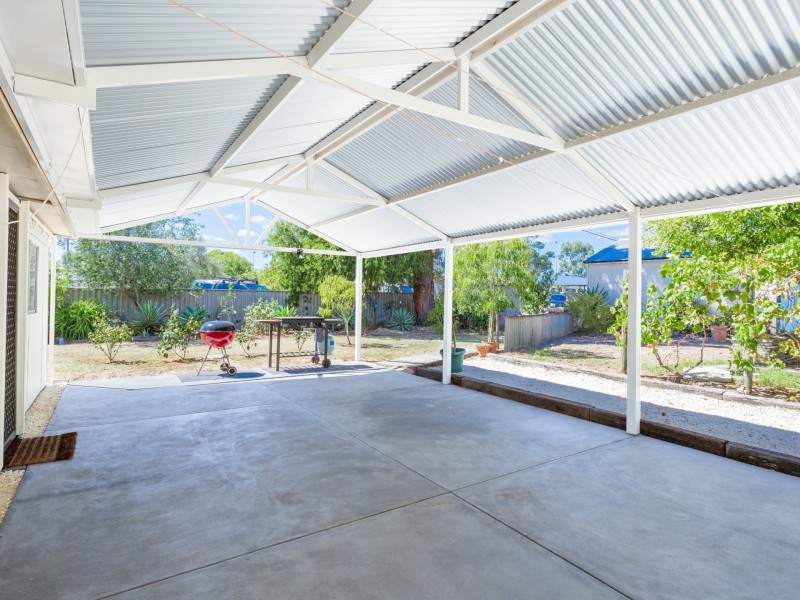 10 Third Street, Harvey WA 6220