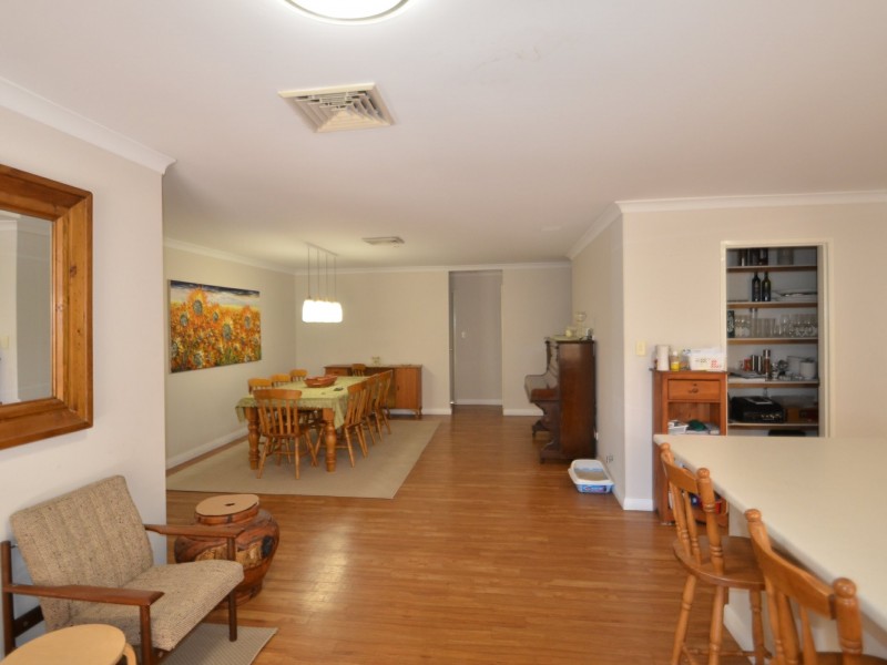 12 Stanford Court, Harvey WA 6220