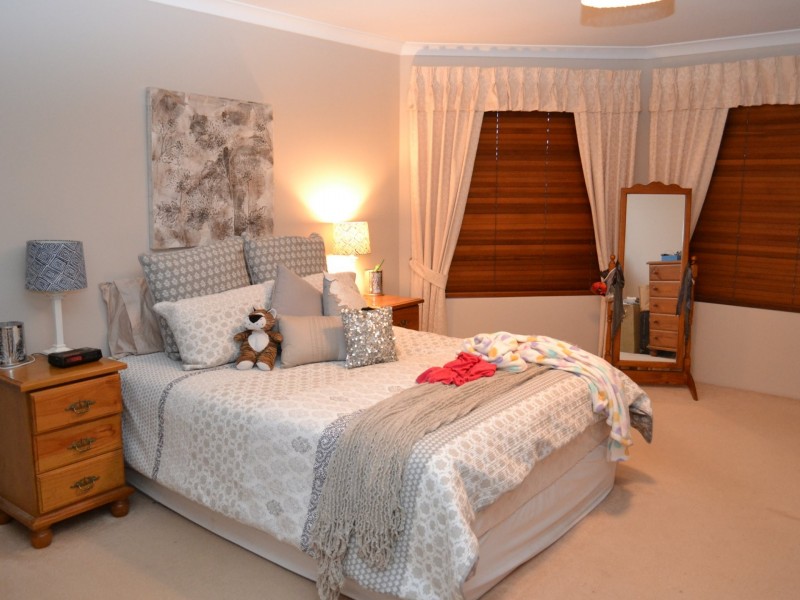 12 Stanford Court, Harvey WA 6220