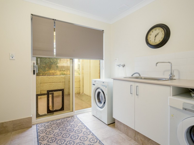 2 Greenfields Road, Harvey WA 6220