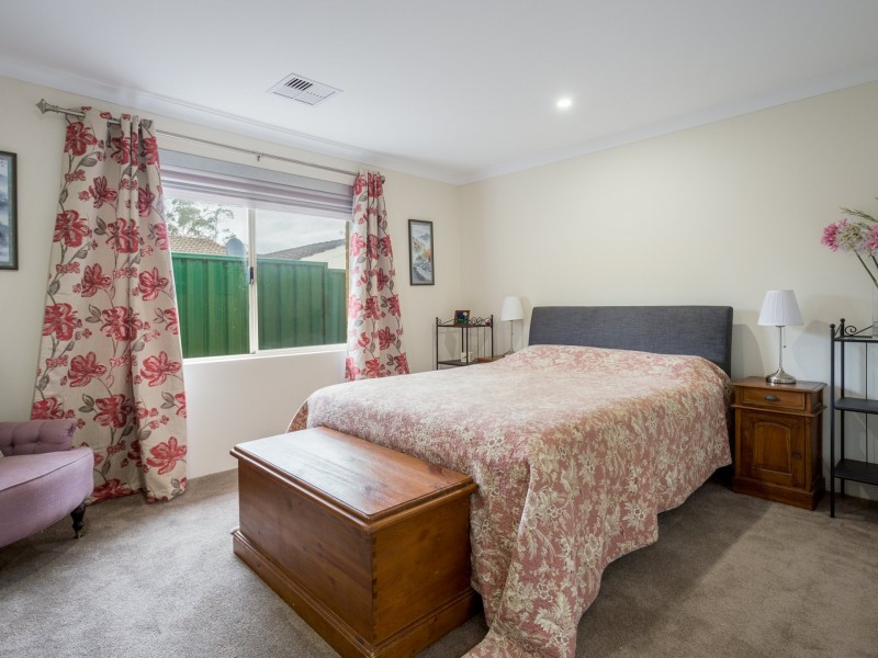2 Greenfields Road, Harvey WA 6220