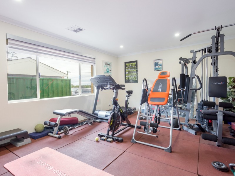 2 Greenfields Road, Harvey WA 6220