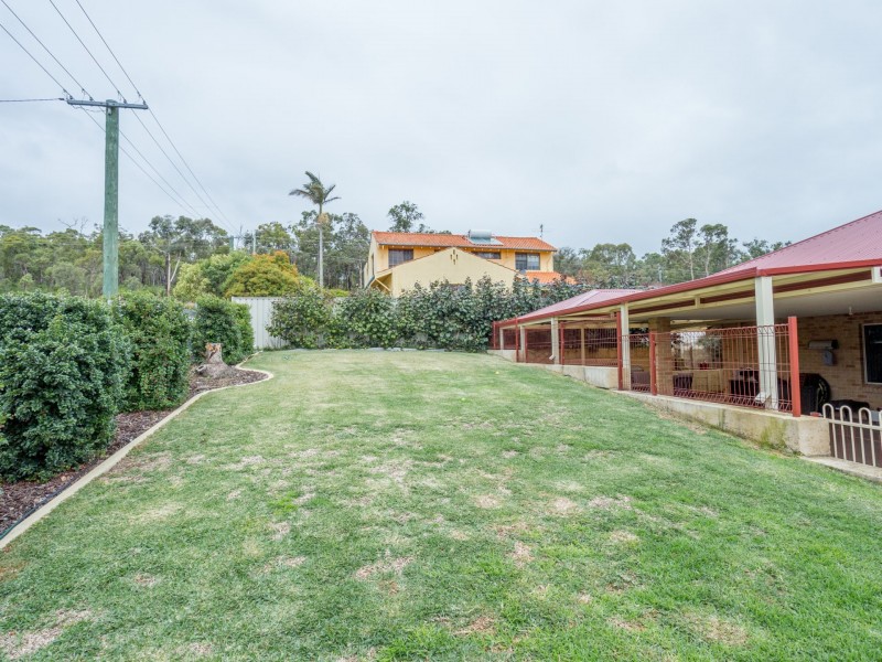 2 Greenfields Road, Harvey WA 6220