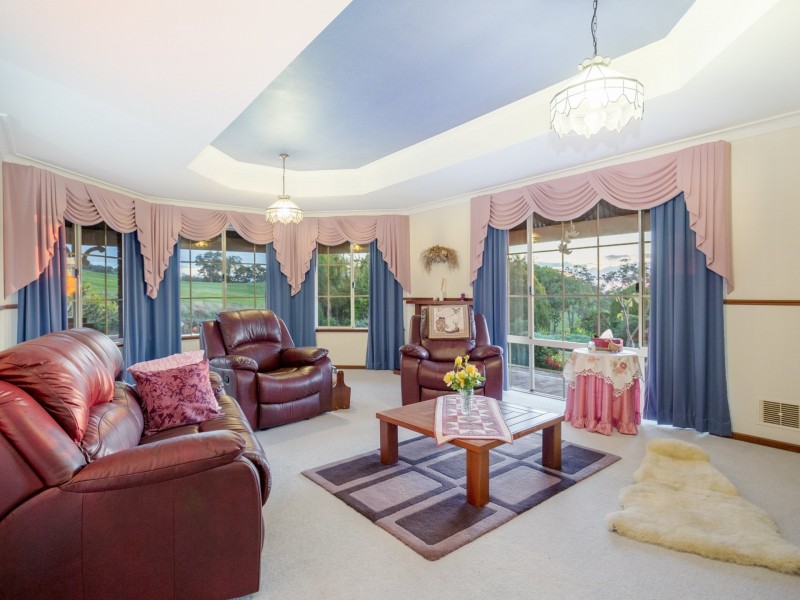 33 Logue Road, Harvey WA 6220