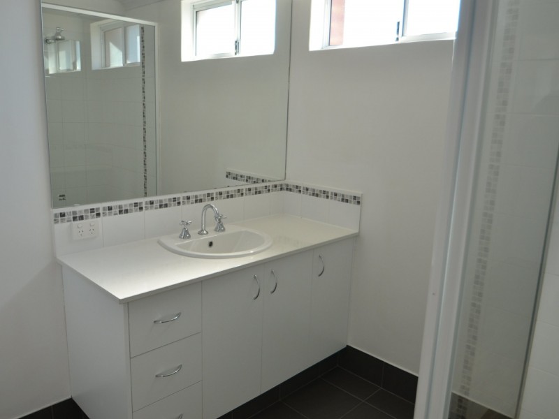 16 Raneri Avenue, Harvey WA 6220