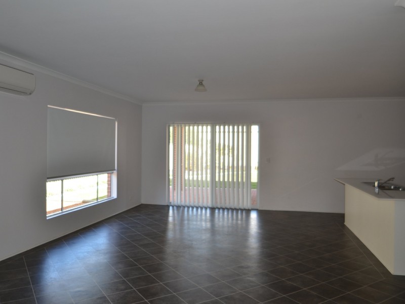 16 Raneri Avenue, Harvey WA 6220