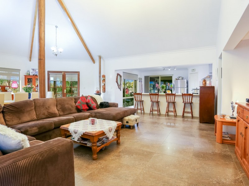 136 Tenth Street, Harvey WA 6220