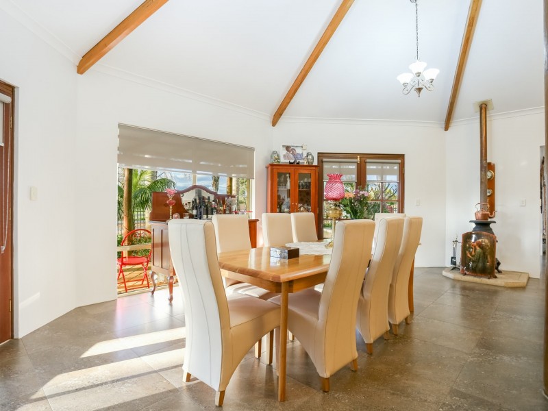 136 Tenth Street, Harvey WA 6220