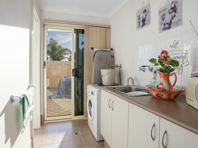 136 Tenth Street, Harvey WA 6220