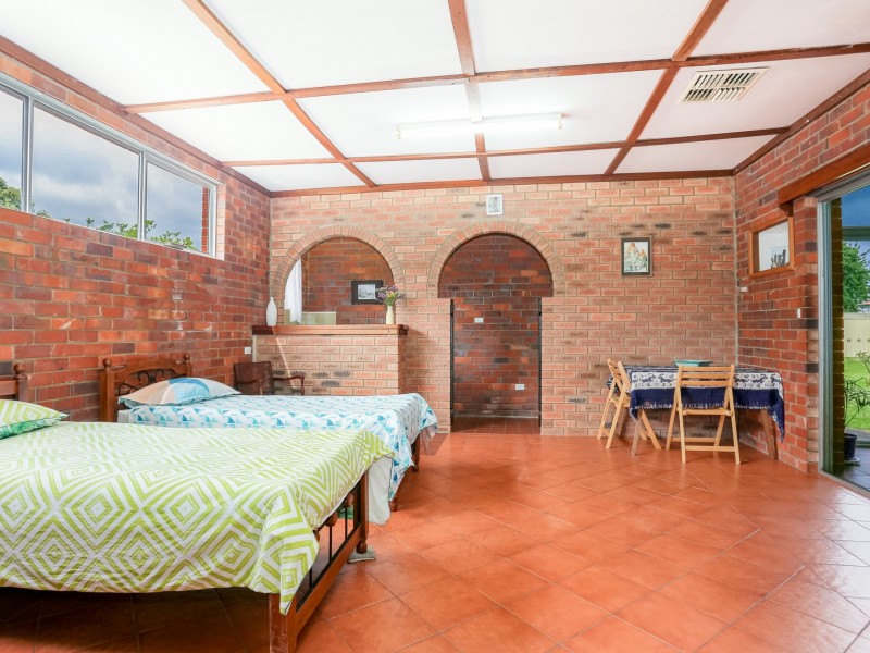 4 Fourth Street, Harvey WA 6220