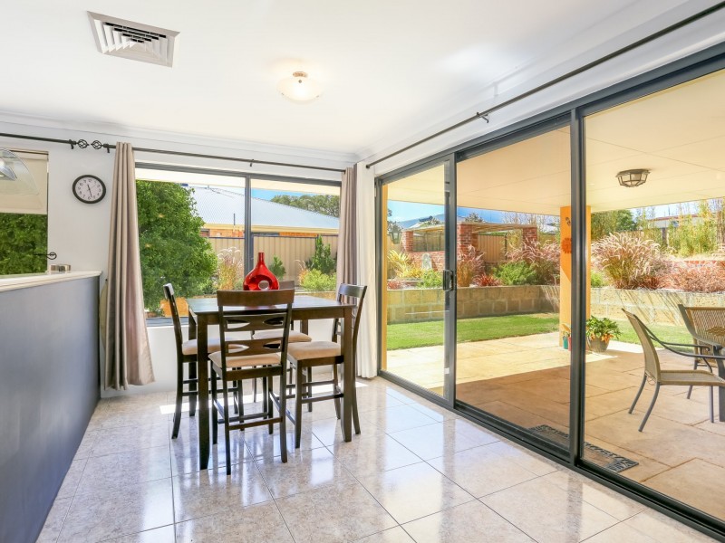 53 Sittella Drive, Harvey WA 6220