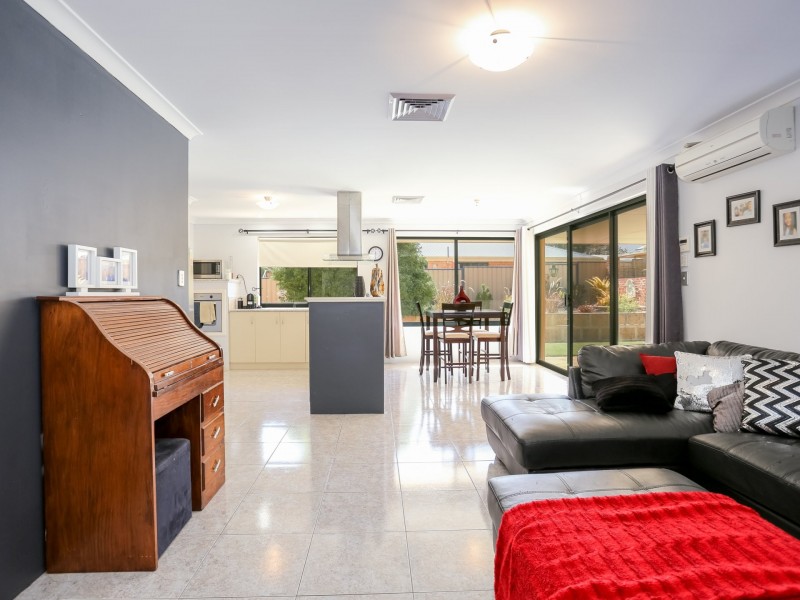 53 Sittella Drive, Harvey WA 6220