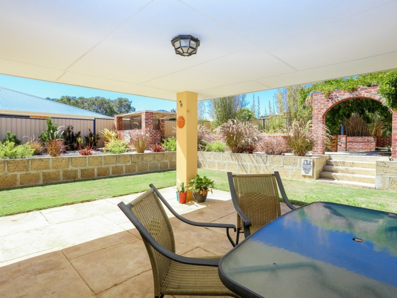 53 Sittella Drive, Harvey WA 6220