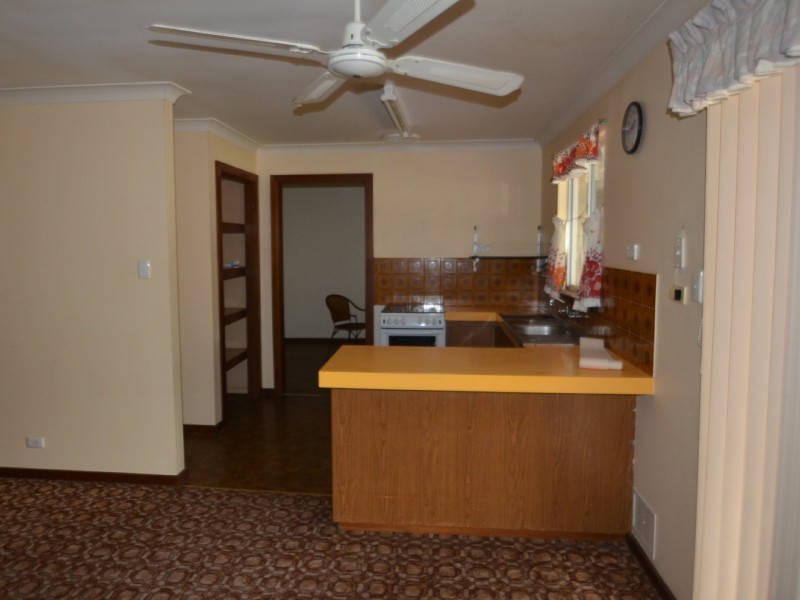 25 Hinge Road, Harvey WA 6220