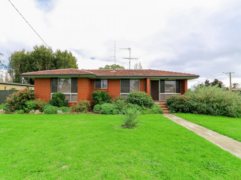 5 Cooper Street, Harvey WA 6220