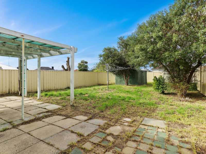 1A Anthony Street, Harvey WA 6220