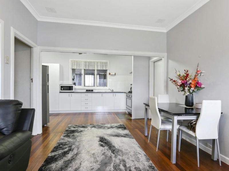 4 Roy Street, Harvey WA 6220