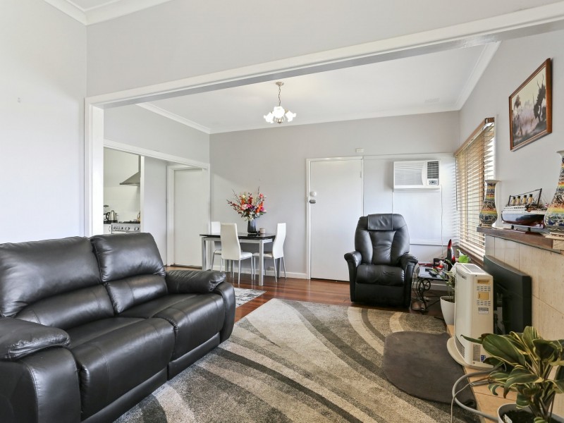 4 Roy Street, Harvey WA 6220