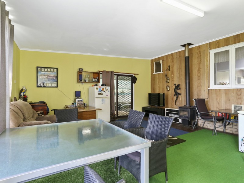 4 Roy Street, Harvey WA 6220