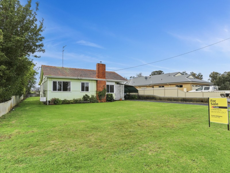 4 Roy Street, Harvey WA 6220