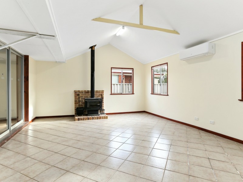 23 Young Street, Harvey WA 6220